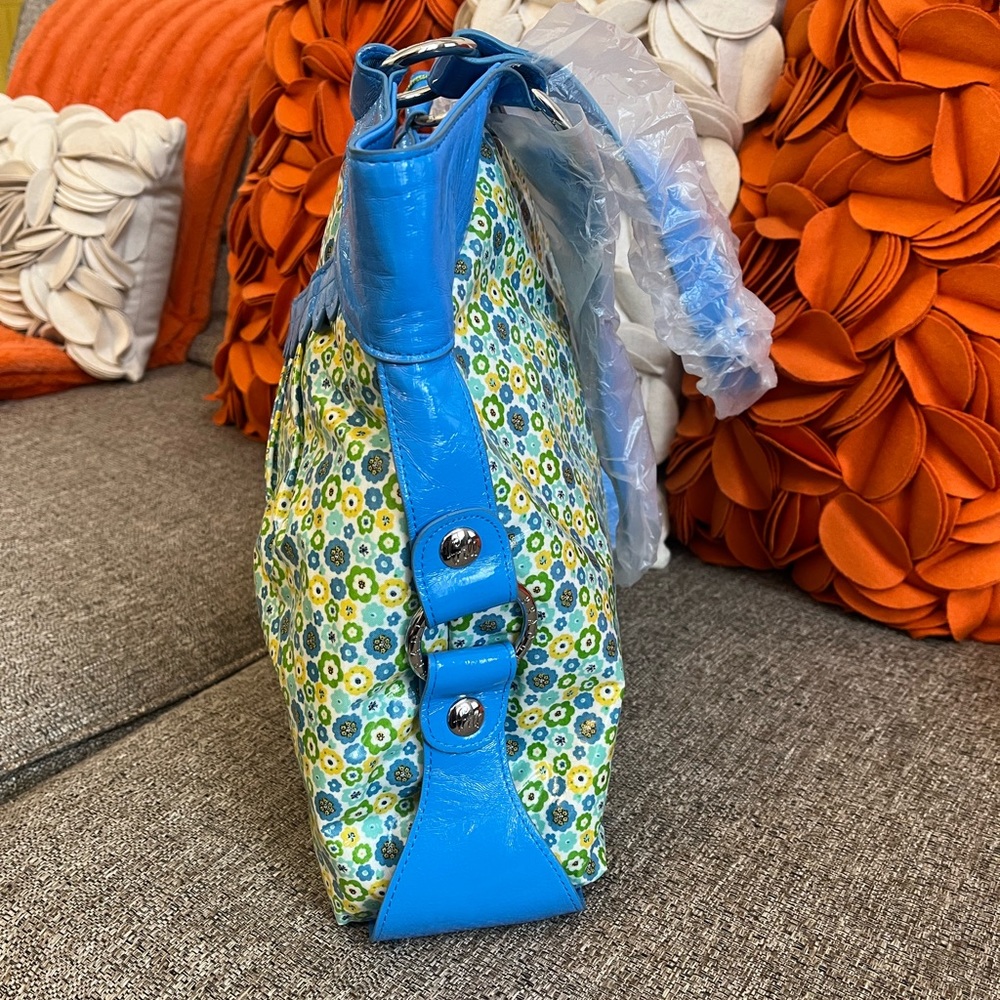 ❣️🆕Vera Bradley English Meadow Bridge Tote❣️ - Picture 7 of 12
